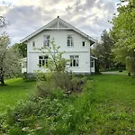 Hébergement de vacances Historic In Idyllic Snertingdal *